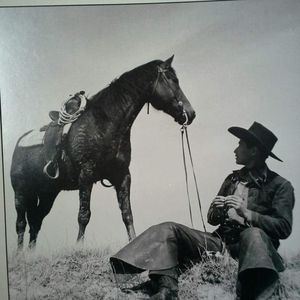 Meet your Posher, Charly